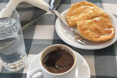 12 Tastings of Heraklion city - walking culture tour - The tasting lineup: sweet first, savory middle, local drinks at the end