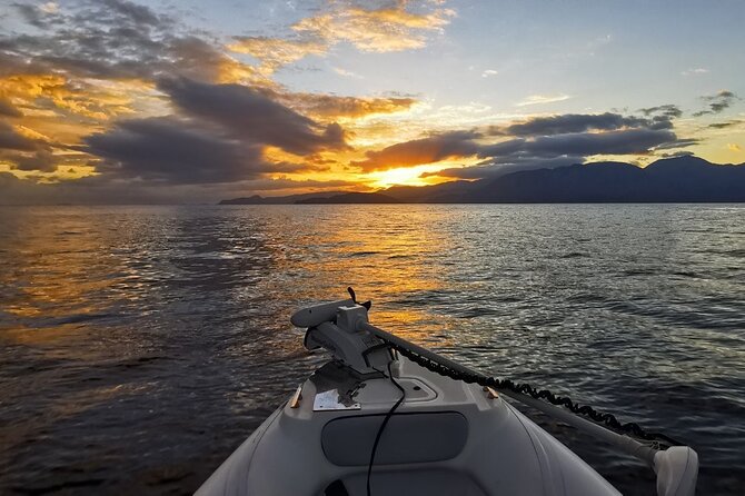 2-hour Private Sunset Tour with Skipper in Agios Nikolaos - Boat Comfort: Soft Drinks, Fresh-Water Shower, and Bluetooth Music