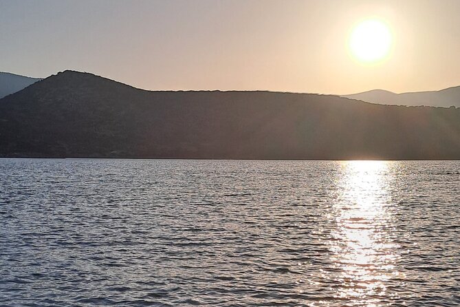 4 Hour Fishing and Swimming Boat Experience in Schisma Eloundas - Comfort and group size: small boat energy without crowding