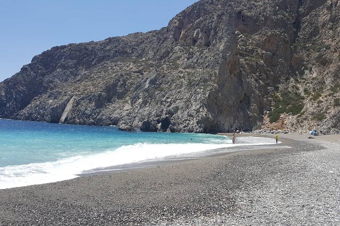 4x4 Safari Tour South Crete Agiofarago Matala - Sivas village lunch: real Cretan meal and time for wine