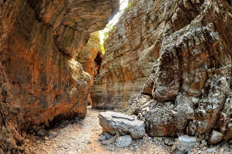 Agia Galini/Matala: Imbros Gorge & Frangokastello Day Tour - The 8 km Imbros Gorge walk: what you’ll actually be doing