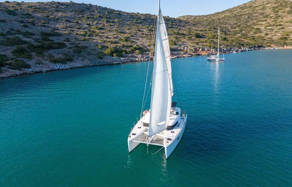 Agios Nikolaos: Private Catamaran Cruise with Meal & Drinks - Spinalonga from the water: the photo stop that matters