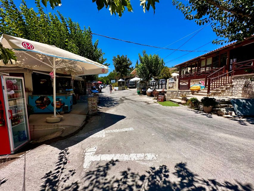 All Day Family Tour to Rethymno & Kournas Lake | JMP Tours - Pickup and the drive to Rethymno Old Town