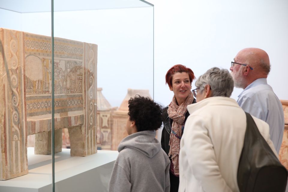 Archaeological Museum of Heraklion: Guided Walking Tour - Meeting point, shoes, and the stuff that can slow you down