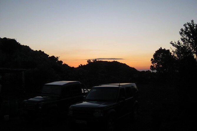 Chania 4x4 Sunset Safari Tour - The main event: Skonizo hilltop sunset and the viewpoint window