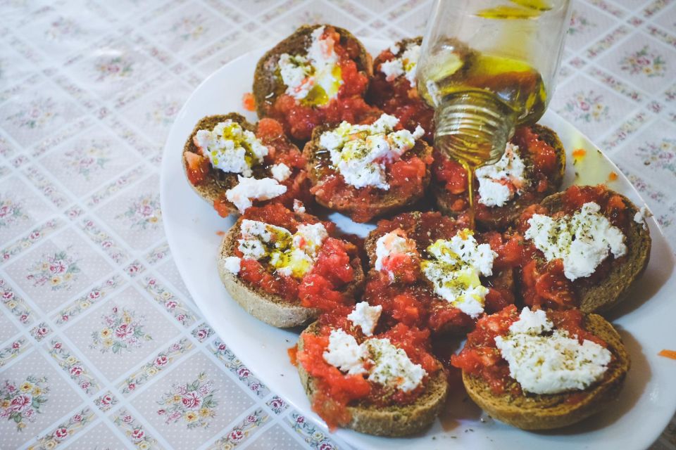 Chania: Authentic Cooking Class - Getting to Nerokourou: Pickup, Taxi, and Parking Reality
