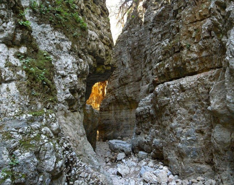 Chania: Imbros Gorge and Libyan Sea Day Tour - The Gorge Descent to Komitades: When the Air Opens Up