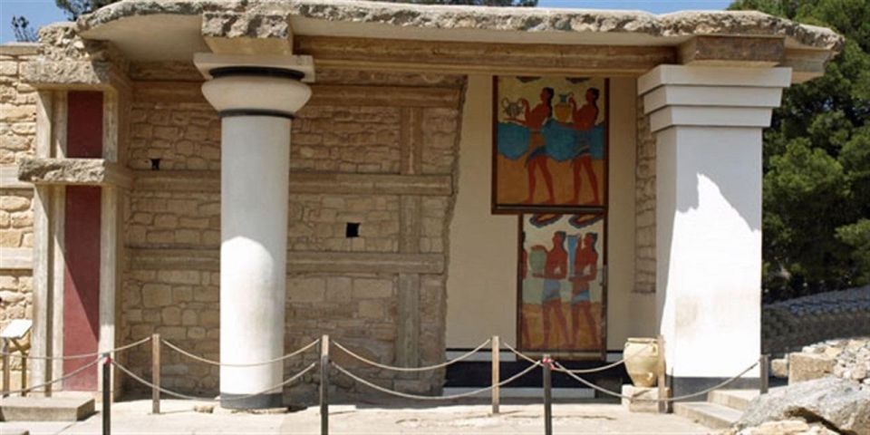 Chania - Knossos Palace Guided Tour - Entering Knossos Palace: myths, history, and what to focus on