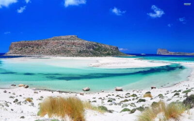 Chania & Reth: Balos with Guide and Transfer - On the boat from Kissamos: the guided cruise experience