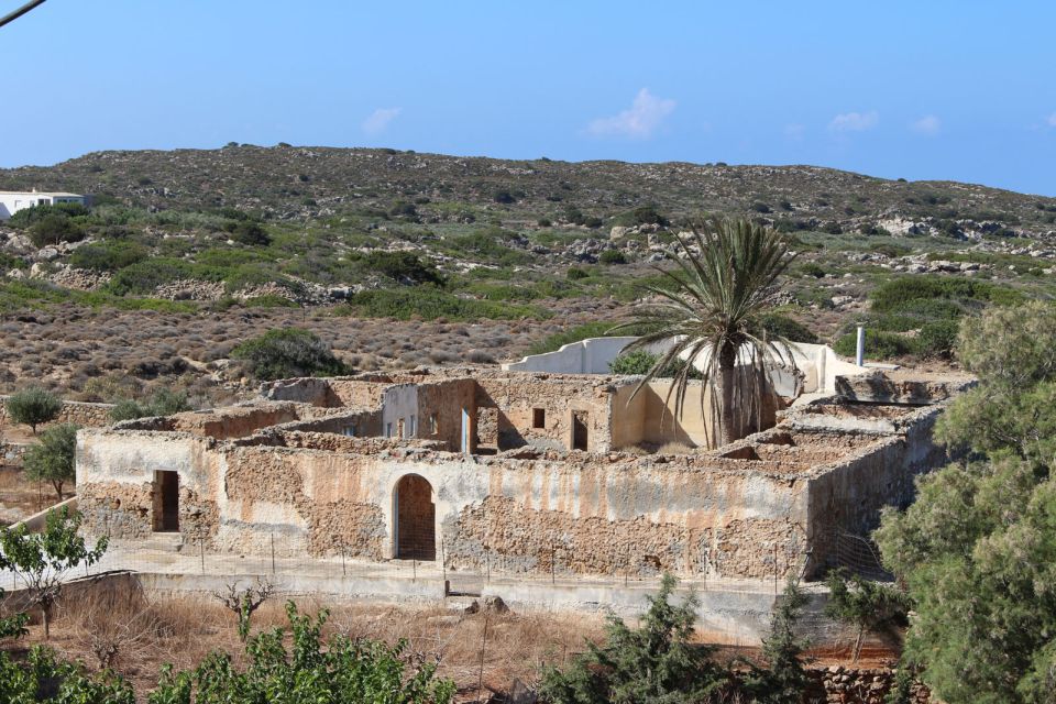 Chania & Rethymno: Elafonisi Beach with Transfer and Guide - How the Lagoon Walk Works to the Small Island