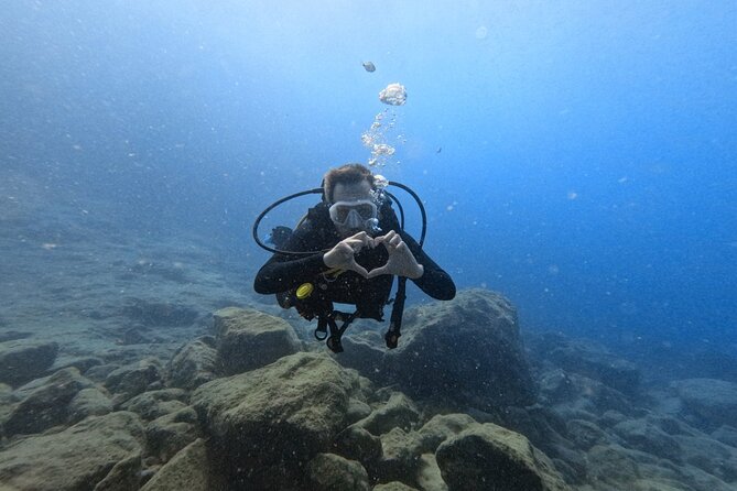 Chania Scuba Diving | Shore Dives | Certified Divers - Getting Ready at Kefi Divers in Almyrida