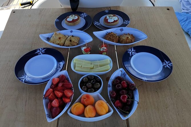 Chania shared Sailing cruise in a small group - Snacks, drinks, and comfort: the “small” inclusions that matter