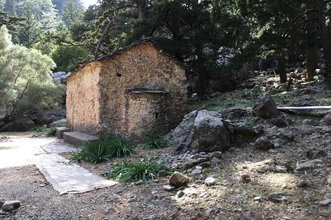 Chania White Mountains Private Tour: From Sea to Summit - Samaria Gorge entrance: what you’ll see, and what you won’t