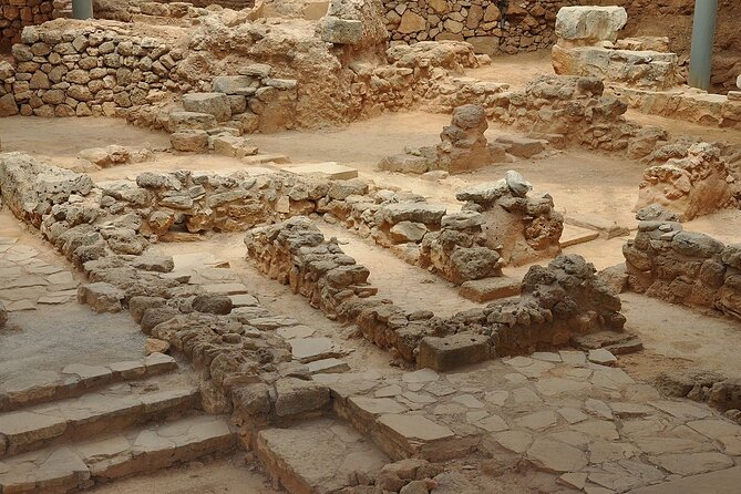 Chania’s Clash of Empires: A Self-Guided Audio Tour - Churches of St. Rocco and Agios Nikolaos: where the tour slows you down