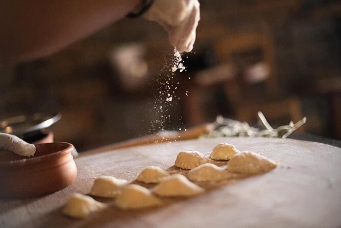 Cooking class at the Shepherd's Shelter in Rethymno - Wine, raki, and shepherd stories that add meaning to the food
