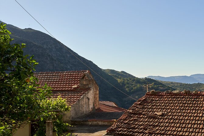 Cretan Night: Dinner & Live Show at Pano Karouzanos Village - Who This Tour Is Best For (and Who Should Think Twice)