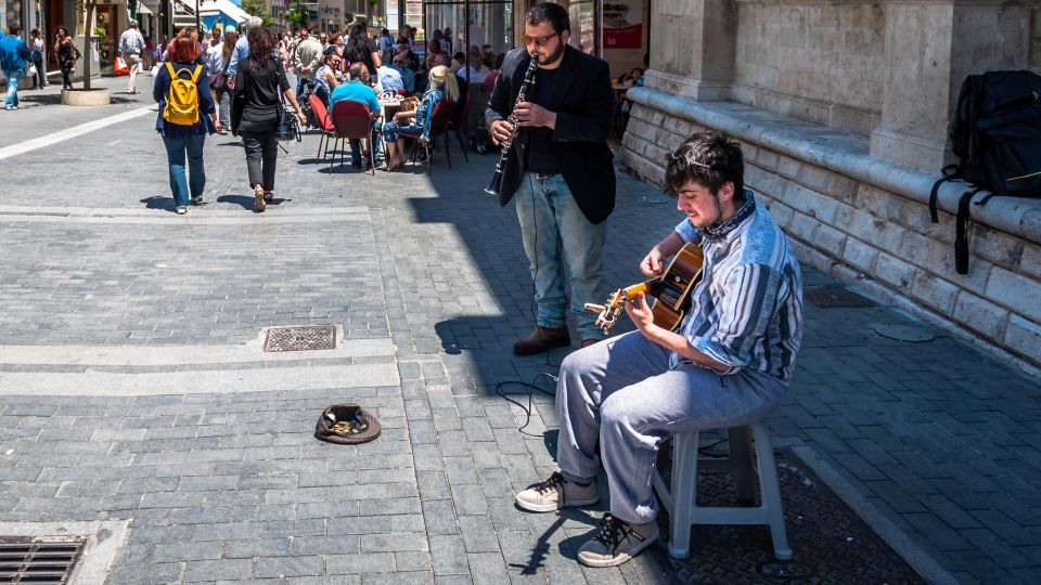 Crete: Day Tour to Heraklion City, Market & CRETAquarium - Heraklion open-air market: the best way to shop with a timer