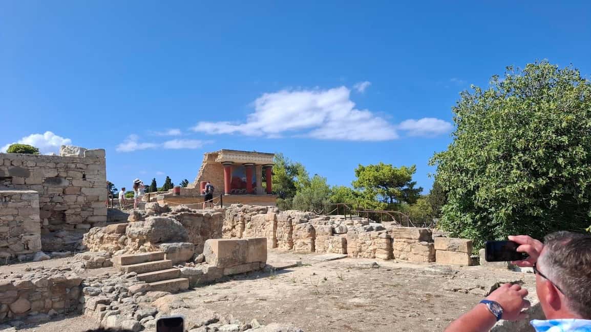 Crete: Knossos Palace, Winery & Olive Oil Tour with Lunch - Traditional village lunch: dolmades, local seasonings, and company