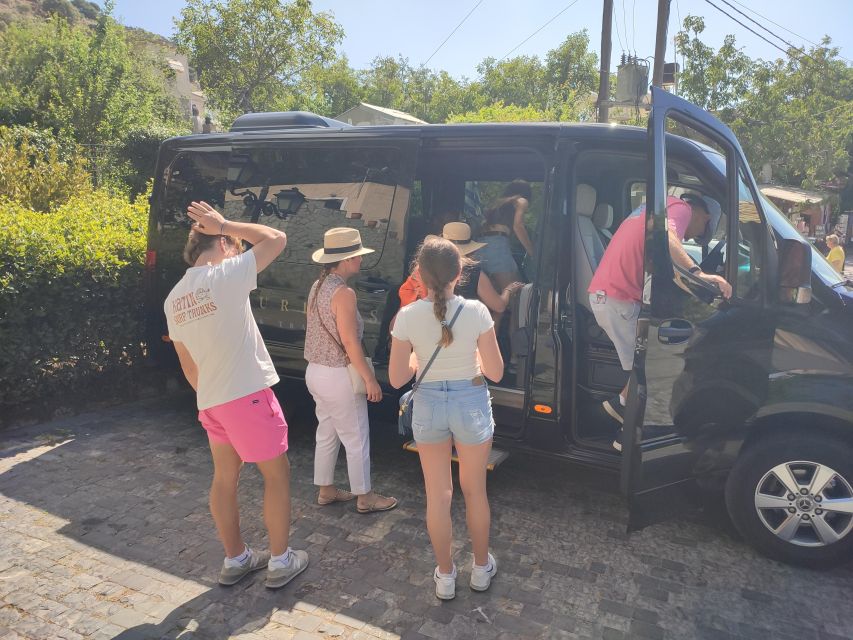 Crete: Knossos, Zeus Cave, Traditional village, Olive Farm - Knossos and Zeus Cave in one tight 6-hour loop