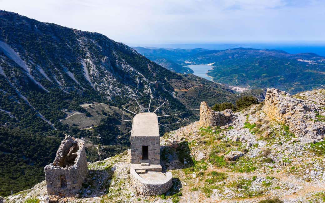 Crete: Private Tour with Classic Mercedes/ Choose a Daytrip - East Crete: Ag Nikolaos, Elounda, Plaka, and Spinalonga Fortress