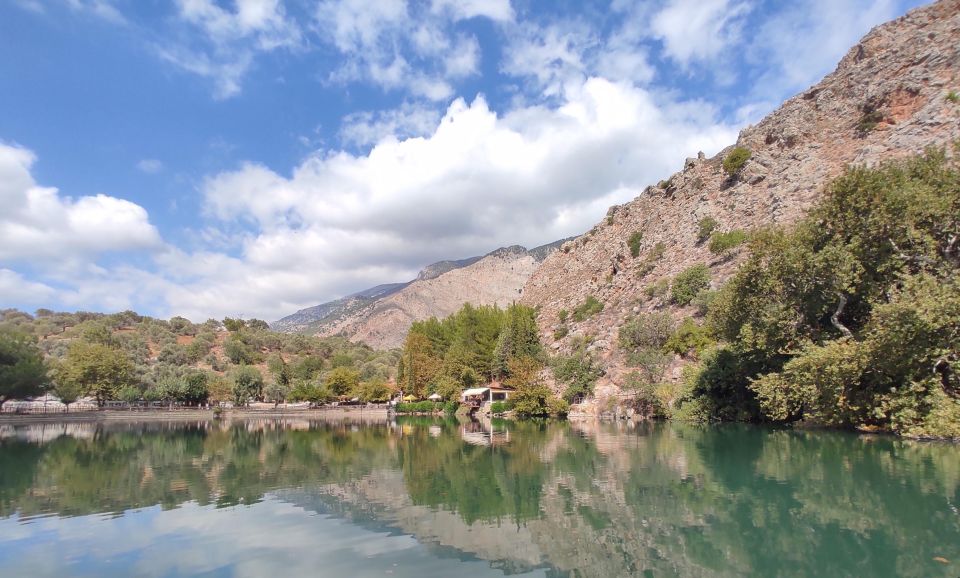 Crete: Trypiti Beach Off-Road South Tour w/ Lunch & Wine - Heraklion to Zaros: scenic drive plus an early sense of place