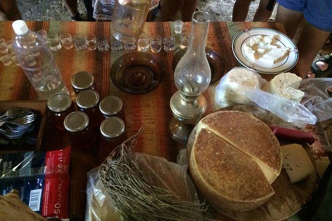 Crete's Wine and Olives Safari Tour from Chania - Morning Pickup in Chania: 7:00 am and the Drive Into Lefka Ori