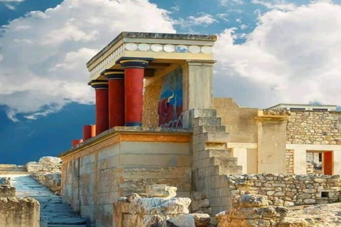 Ecobike-Knossos Palace-Wine tasting-Olive oil tasting - Archanes (about one hour): narrow lanes and flower-lined houses