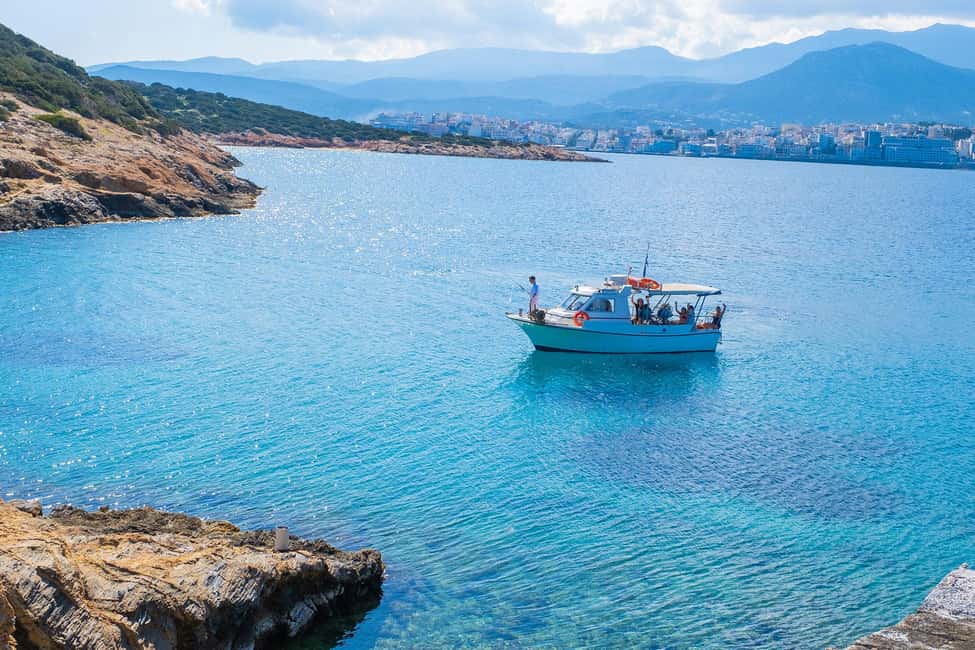 Fishing Trips Agios Nikolaos - Where it starts: Agios Nikolaos marina and the Monomahos vibe