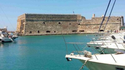 Food Tour in Heraklion – Discover Cretan Flavors - Meeting near the Heraklion Archaeological Museum