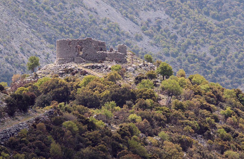From Chania/Almyrida : Imbros Gorge Hike - The Gorge Walk: 7 km, 800 m to 300 m, and Slippery Footing