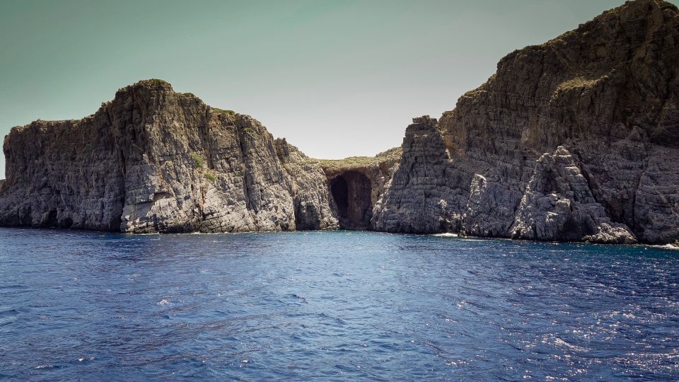From Heraklion: Elounda, Kolokitha, and Spinalonga Boat Trip - Barbarossa cave: a natural stop made for photos and quick exploration