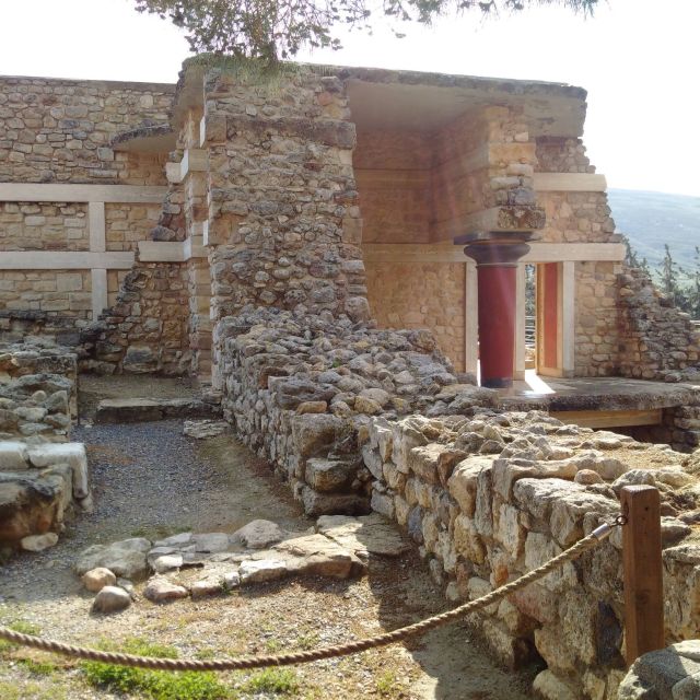 From Heraklion: Knossos Palace Entry Ticket and Private Tour - Who this tour suits best