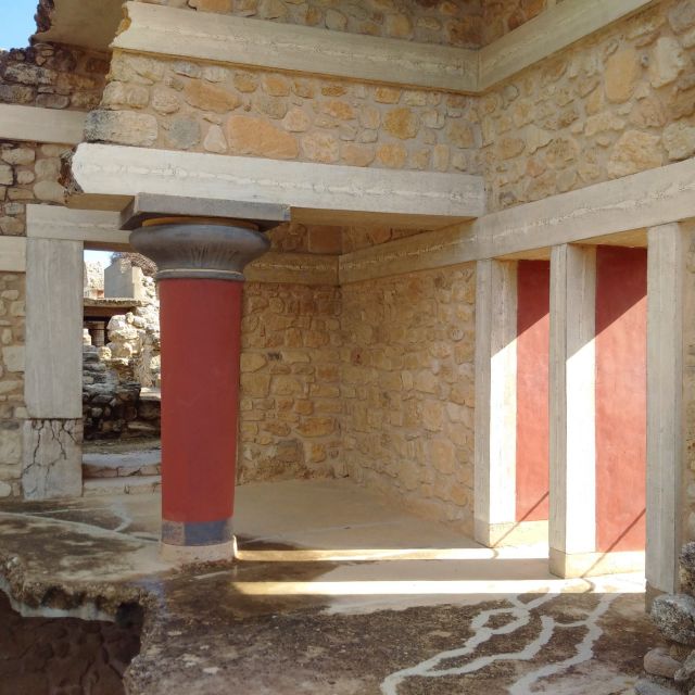 From Heraklion: Knossos Palace Entry Ticket and Private Tour - Practical tips so your visit feels smooth