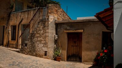 From Heraklion: Kritsa & Myrtos Villages East & South Crete - Start smart: the pickup and the way the morning flows