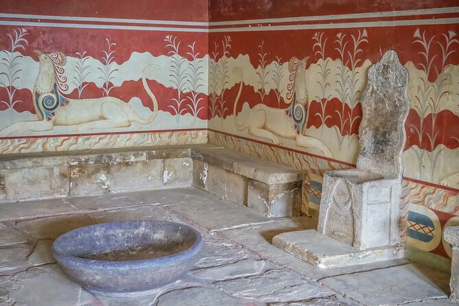 From Heraklion Private Day Tour Knossos-Lassithi Plateau - Lasithi Plateau windmills: quick climb, big viewpoint payoff