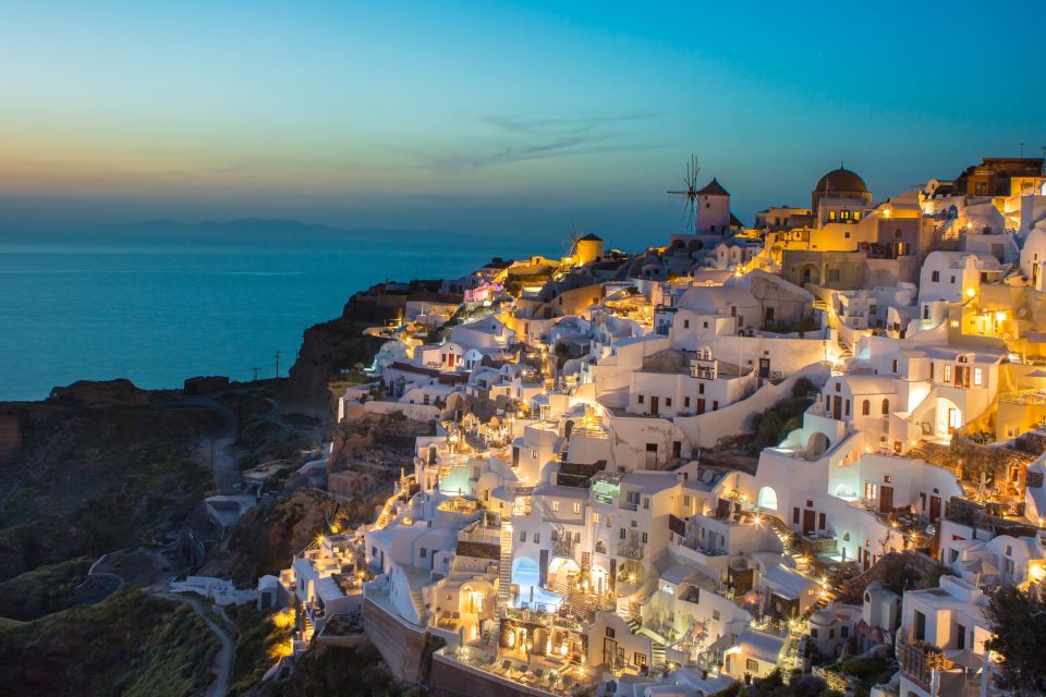 From Heraklion/Rethymno: Santorini Cruise with Pickup - Getting to Oia and Fira: buses that protect your time