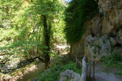From Rethymno: Discover South Rethymno - Potamon Dam: photos first, then gorge water context