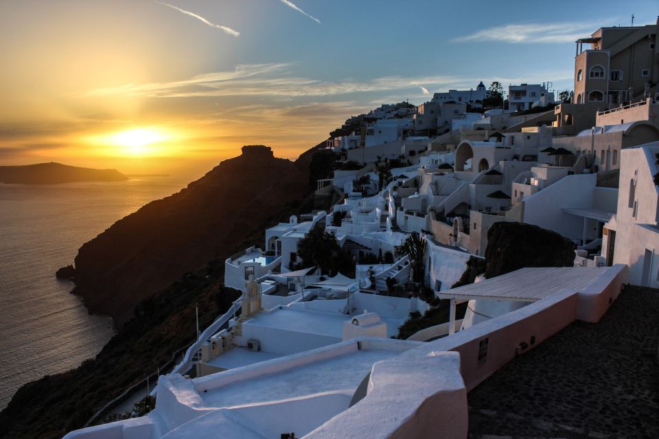 From Rethymno Port: Day Tour to Santorini - Entering Santorini the fast way: Elite Jet to Thiras port
