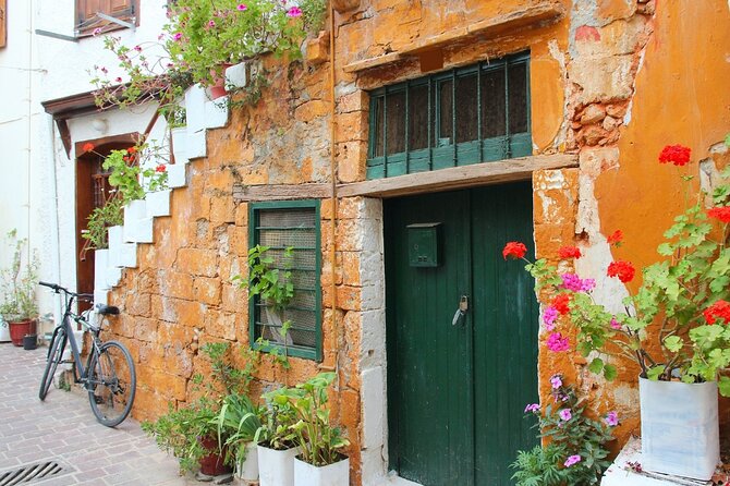 Full-Day West Crete Tour: Chania & Rethymnon Old Town and Kournas Lake - Rethymnon Old Town: a smaller port city where your plan matters