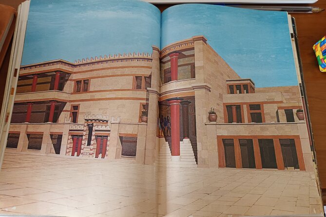 Guided Tour in Knossos Palace - Knossos with an archaeologist guide: what changes