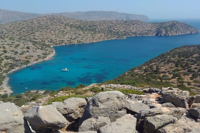 Have Fun Cruising Agios Nikolaos - Elounda Bay - The on-board vibe: boat quality, crew, and the DJ effect