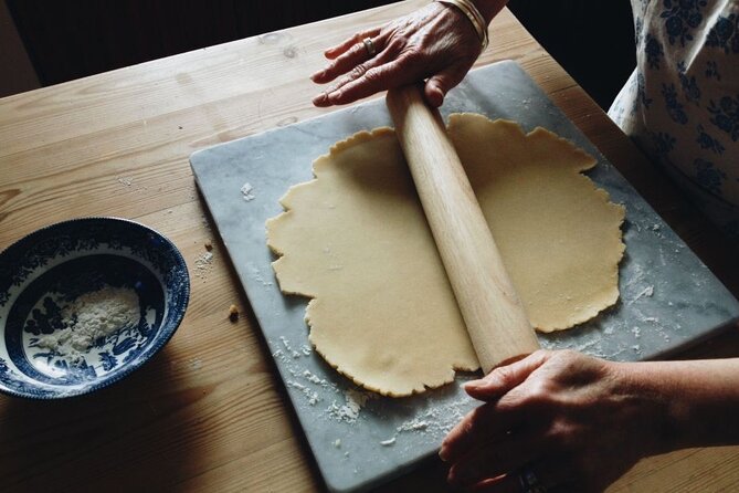 Heraklion: Cretan private cooking lesson with lunch in Arolithos - Practical tips so your afternoon goes smoothly