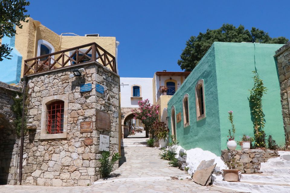 Heraklion Crete: Cretan and Greek Dance Lesson at Arolithos - Price and value: is $106 per person worth it?