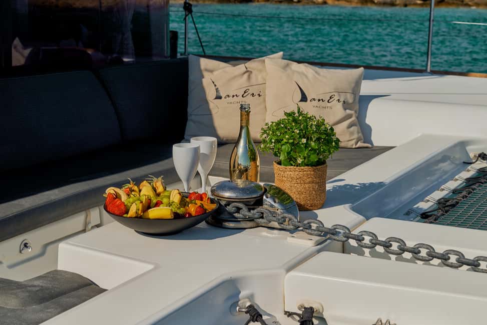 Heraklion: Dia Island Family-Friendly Catamaran Cruise - Drinks and Meals at Sea: All-Inclusive Without the Headache