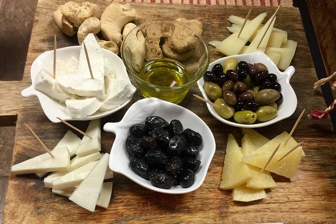 Heraklion Food Stories Walking Tour with 8 local-favorite stops - What you’ll learn that actually helps you eat better in Crete