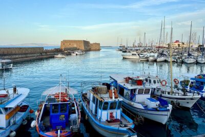 Heraklion Highlights: Knossos, Museum & Historic City Drive - Venetian Walls and Nikos Kazantzakis’ tomb: the easiest way to get your bearings
