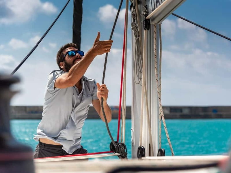 Heraklion: Luxury Catamaran Cruise to Dia Island with Lunch - The Early Sail: Welcome Pies, Safety Briefing, and Out-Going Sun