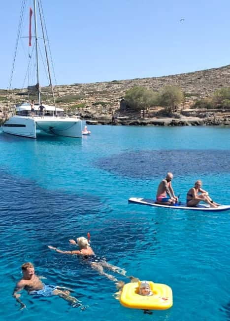 Heraklion: Luxury Catamaran Cruise to Dia Island with Lunch - The Vibe: Music, Wi-Fi, and That Freshly Clean Boat Feeling