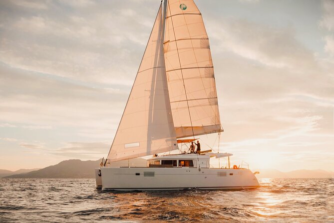 Heraklion: Private Catamaran Cruise to Dia with Meal & Drinks - Dia Island on a Private Catamaran: The 3:30 pm Timing That Matters