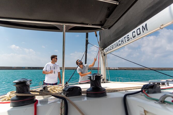 Heraklion: Private Catamaran Cruise to Dia with Meal & Drinks - Meeting at Cafe MarinaLeof and Getting the Most From No-Hotel-Pickup